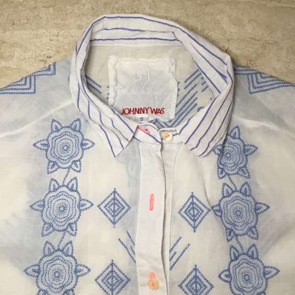 Johnny Was 3J Workshop Embroidered Button Down - S - Picture 4 of 9